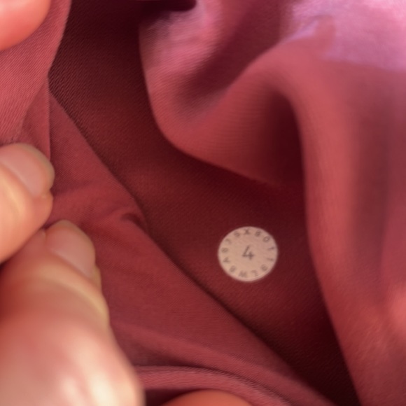 Lululemon dusty rose skirt - Picture 3 of 5